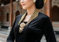 Kebaya Janggan: Busana Hitam Penuh Makna